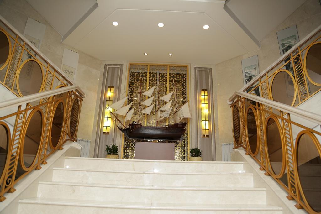 Soluxe Hotel אלמטי מראה חיצוני תמונה