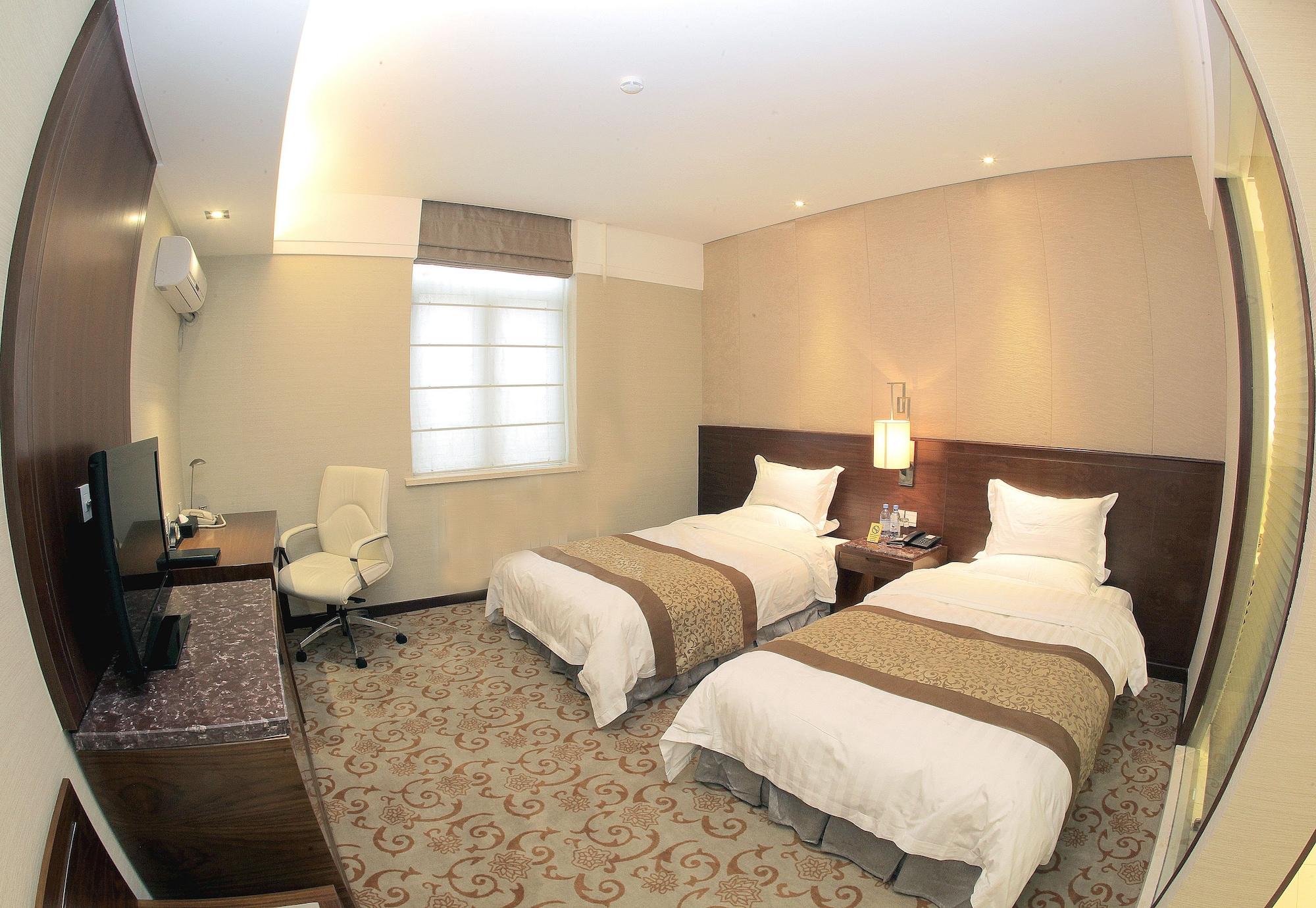 Soluxe Hotel אלמטי מראה חיצוני תמונה