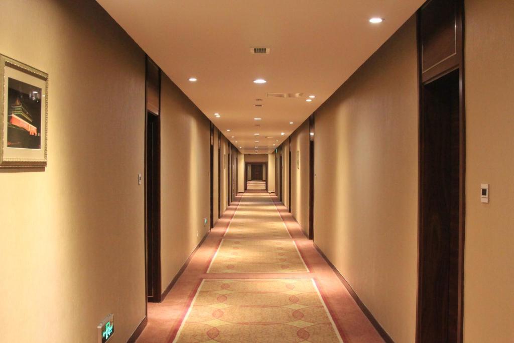 Soluxe Hotel אלמטי מראה חיצוני תמונה