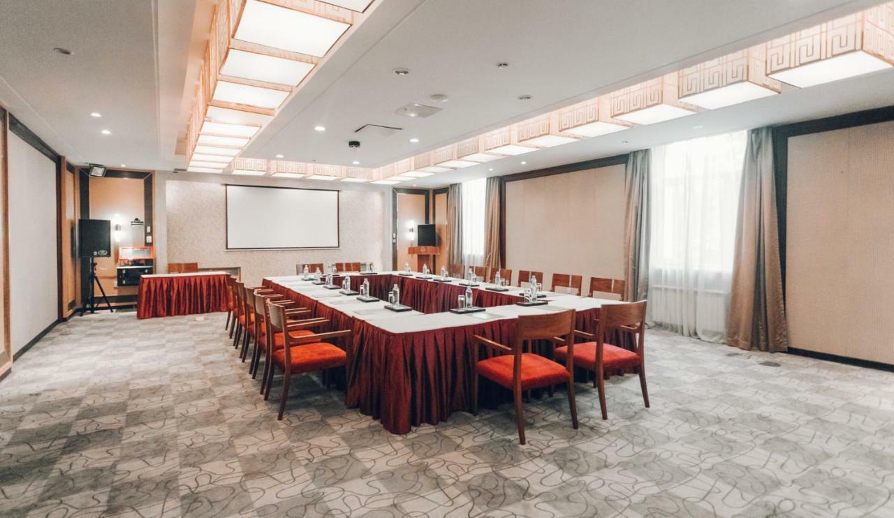 Soluxe Hotel אלמטי מראה חיצוני תמונה